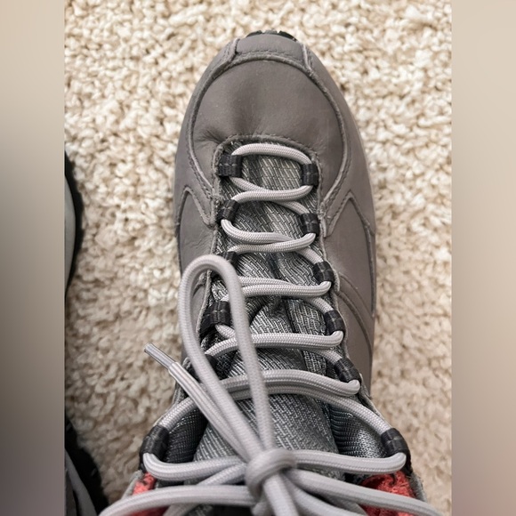 Columbia Womens Culvert Mid Omni-Tech Waterproof Hiking Boots - Picture 6 of 10